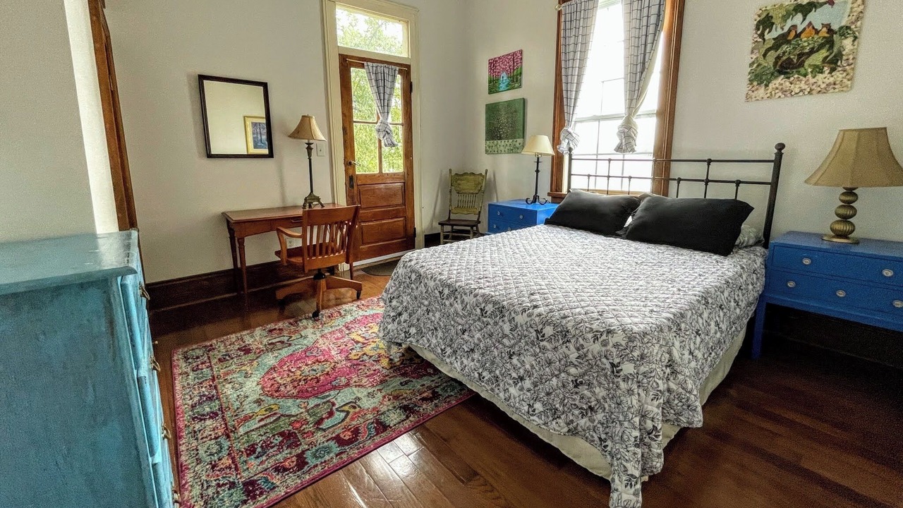Photo of Bedroom in Mid-City