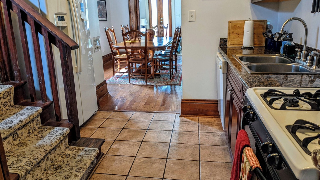 Photo of Kitchen in Mid-City