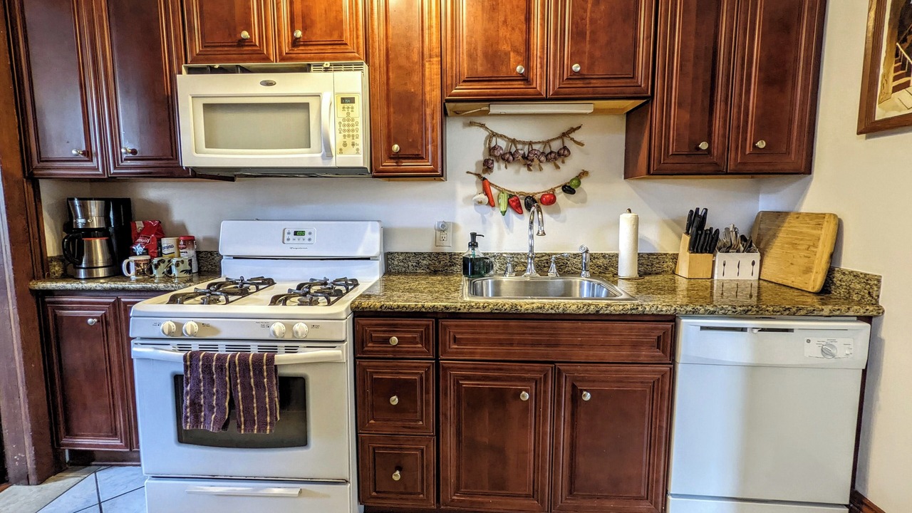 Photo of Kitchen in Mid-City