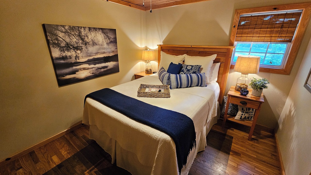 Photo of Bedroom in Mid America