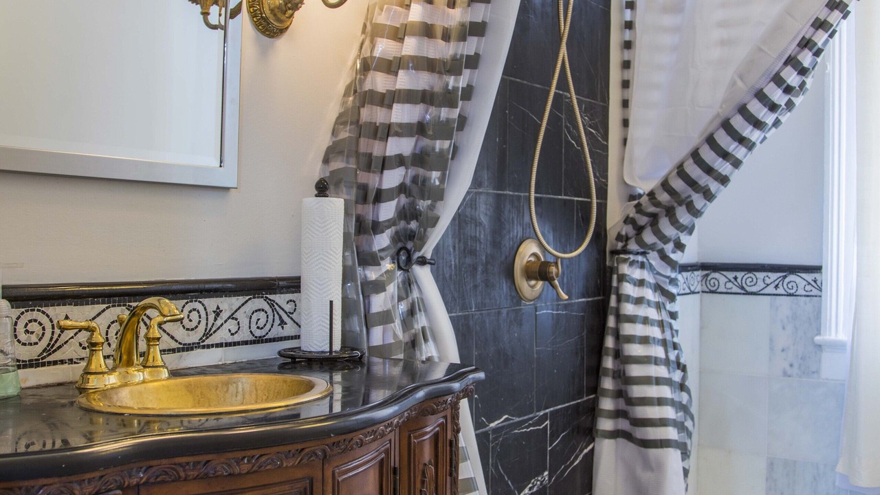 Photo of Bathroom in Faubourg Marigny