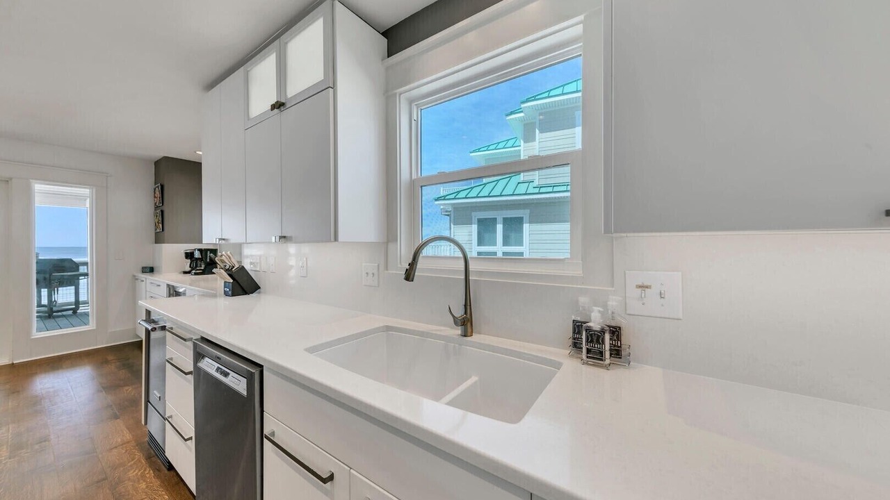 Photo of Kitchen in Gulf Trace