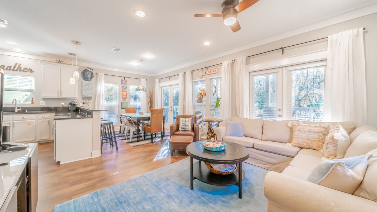 Photo of Livingroom in Seacrest