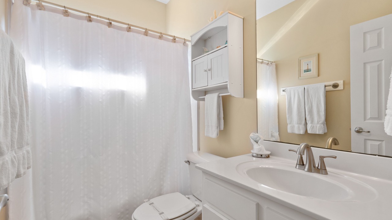 Photo of Bathroom in Dauphin Island