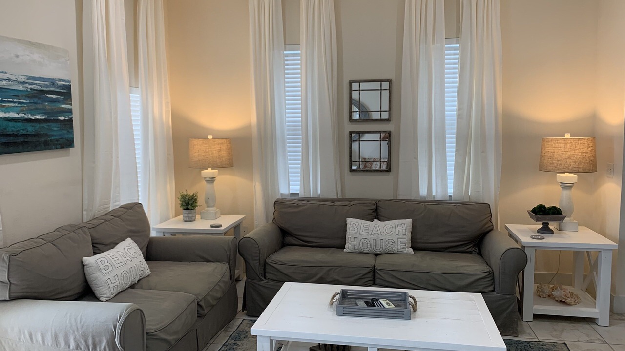 Photo of Livingroom in Sunnyside