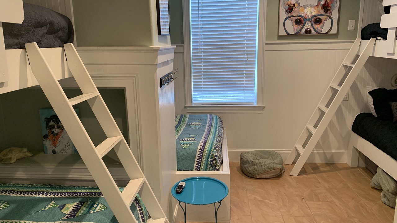 Photo of Bedroom in Santa Rosa Beach