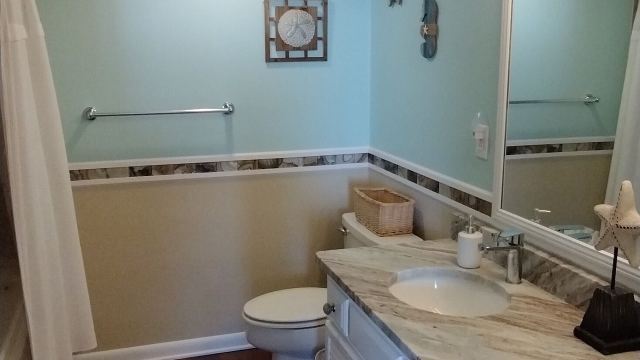 Photo of Bathroom in Navarre Beach