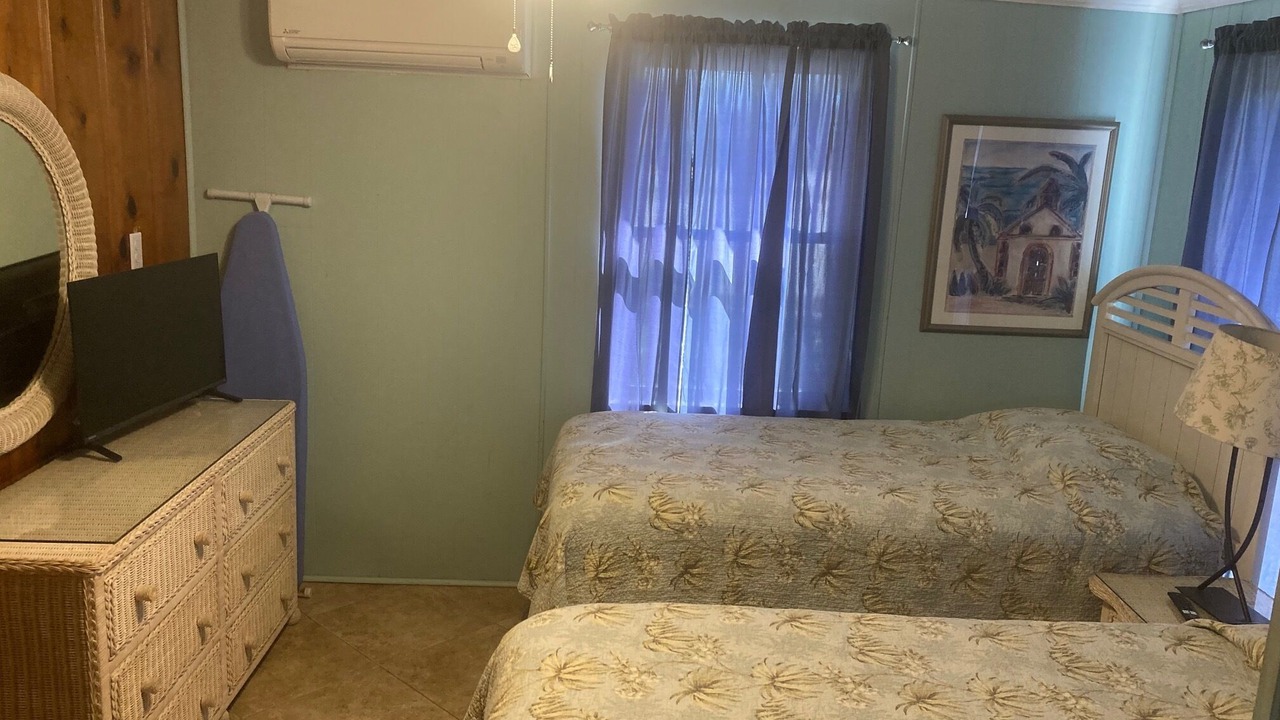 Photo of Bedroom in Crystal Beach