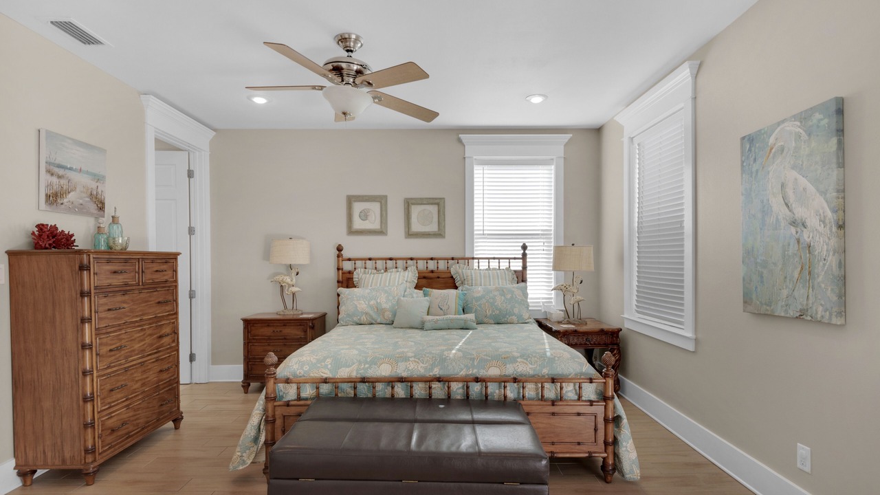 Photo of Bedroom in Miramar Beach