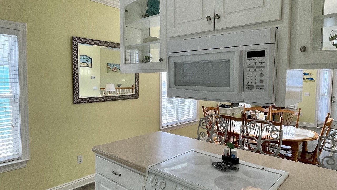 Photo of Kitchen in Lullwater Beach