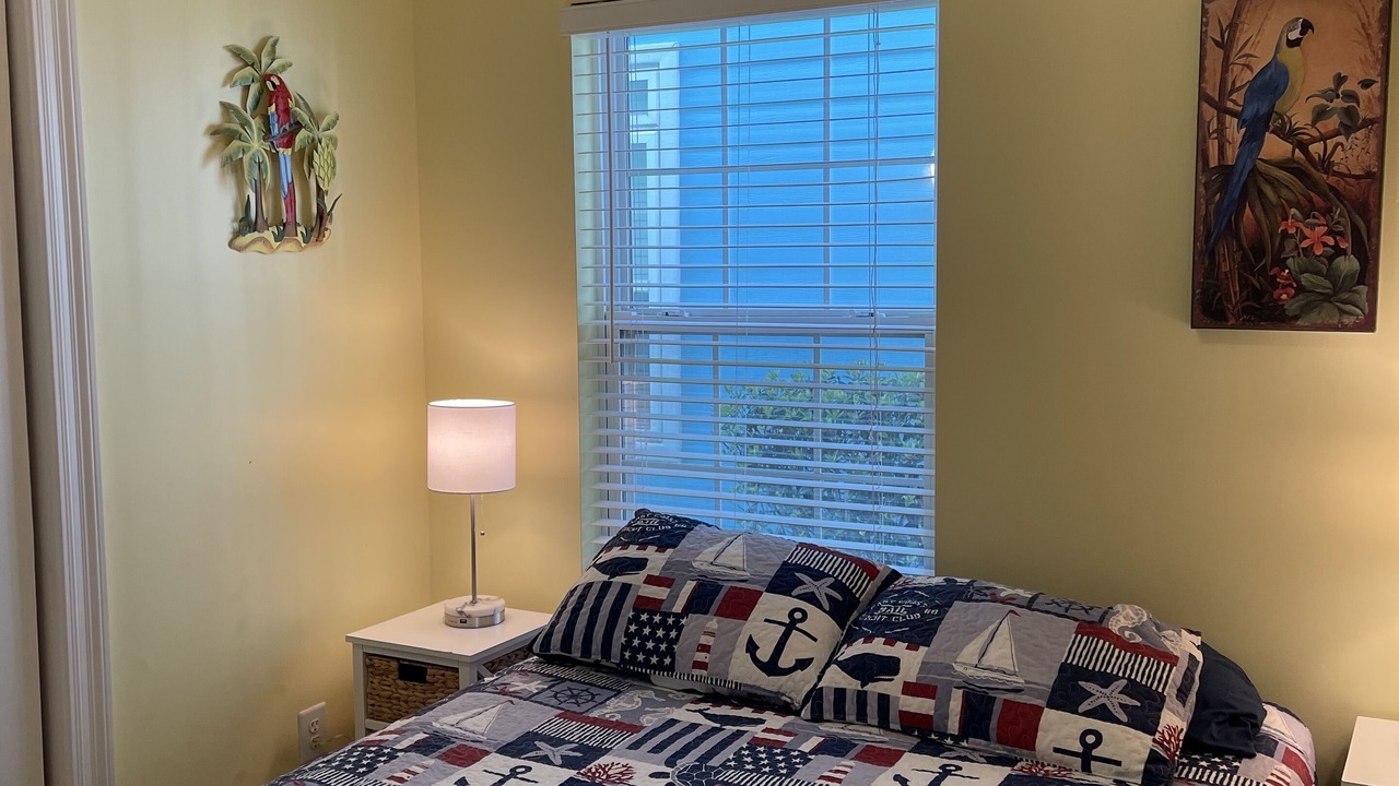 Photo of Bedroom in Lullwater Beach