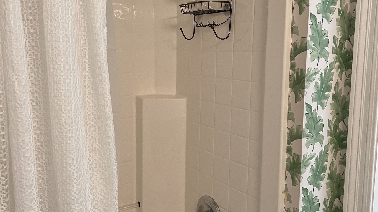 Photo of Bathroom in Lullwater Beach