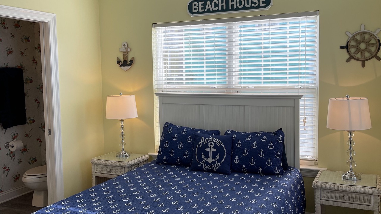 Photo of Bedroom in Lullwater Beach