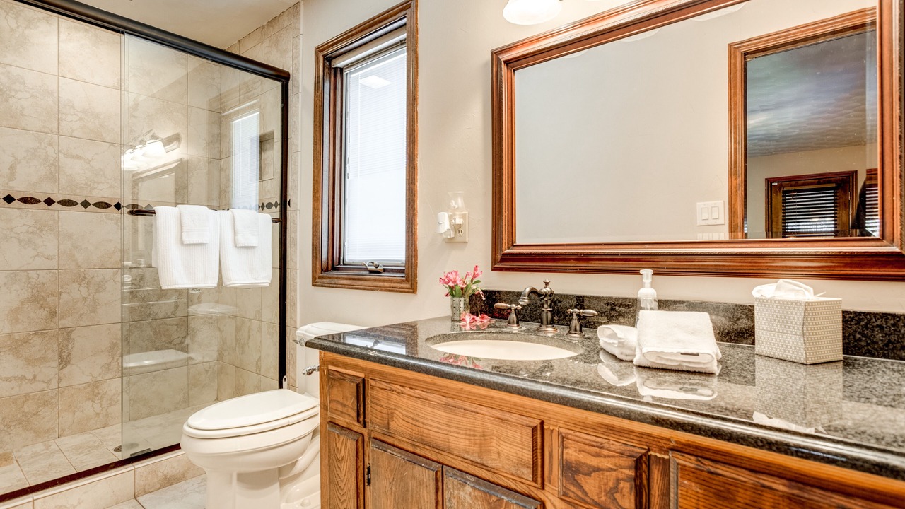 Photo of Bathroom in Tool