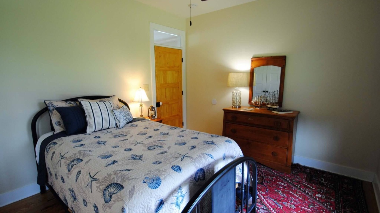 Photo of Bedroom in Bay St Louis