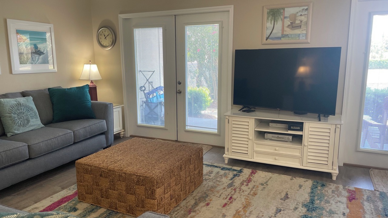 Photo of Livingroom in Gulf Place
