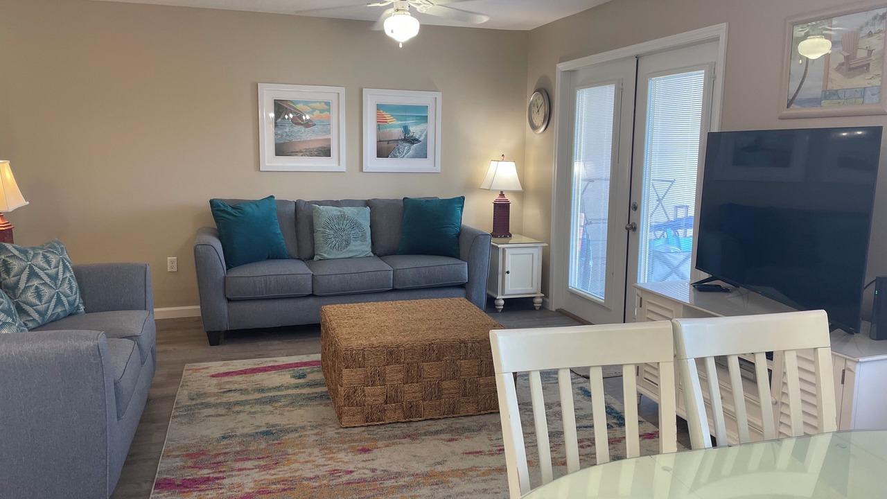 Photo of Livingroom in Gulf Place