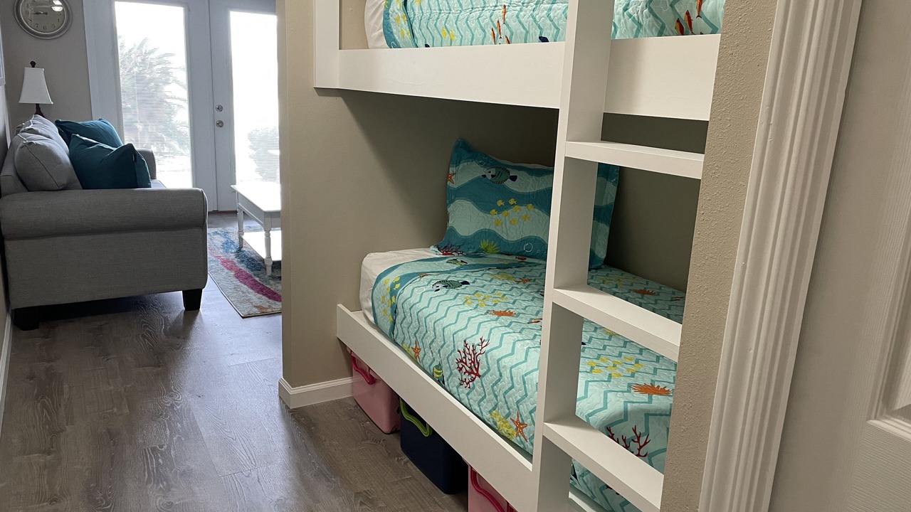Photo of Bedroom in Gulf Place
