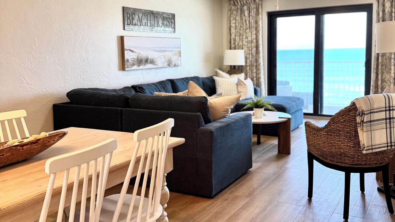 Photo of Livingroom in New Smyrna Beach