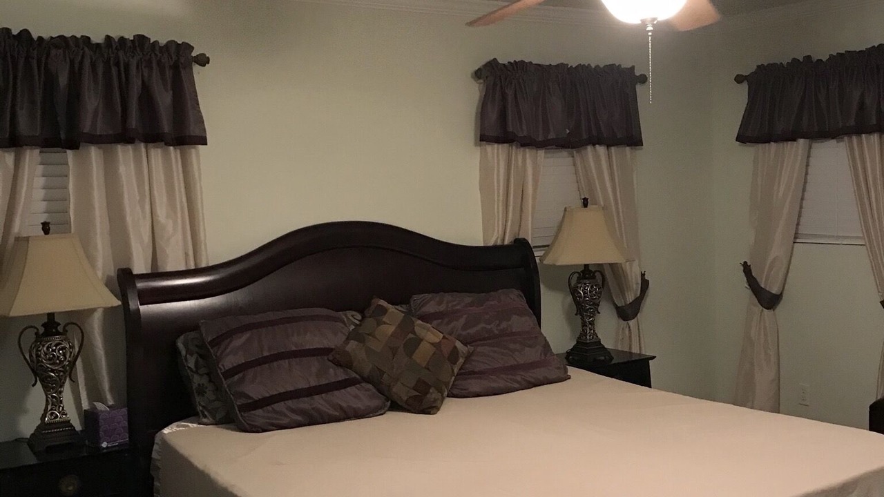Photo of Bedroom in Arabi