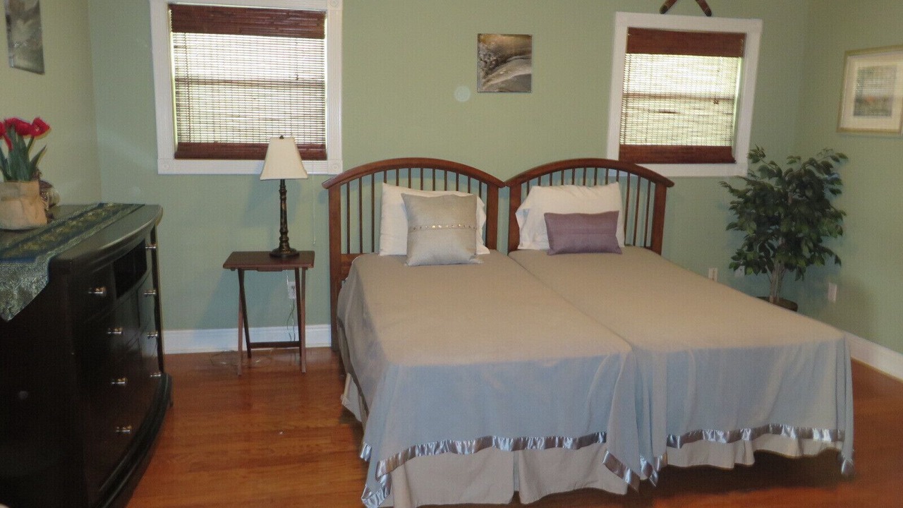 Photo of Bedroom in Arabi