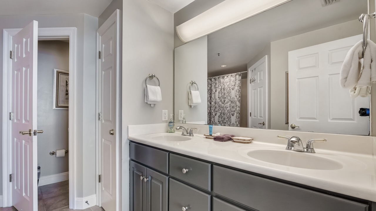 Photo of Bathroom in Thomas Drive