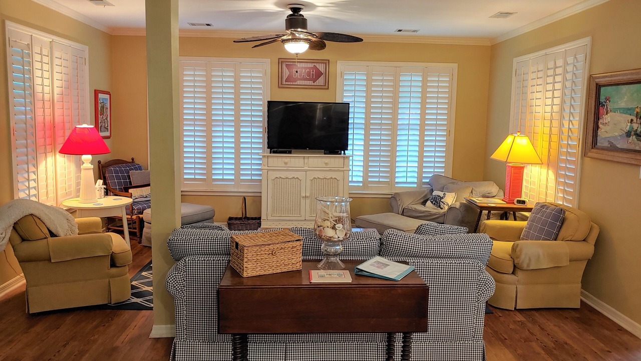 Photo of Livingroom in Dune Allen Beach