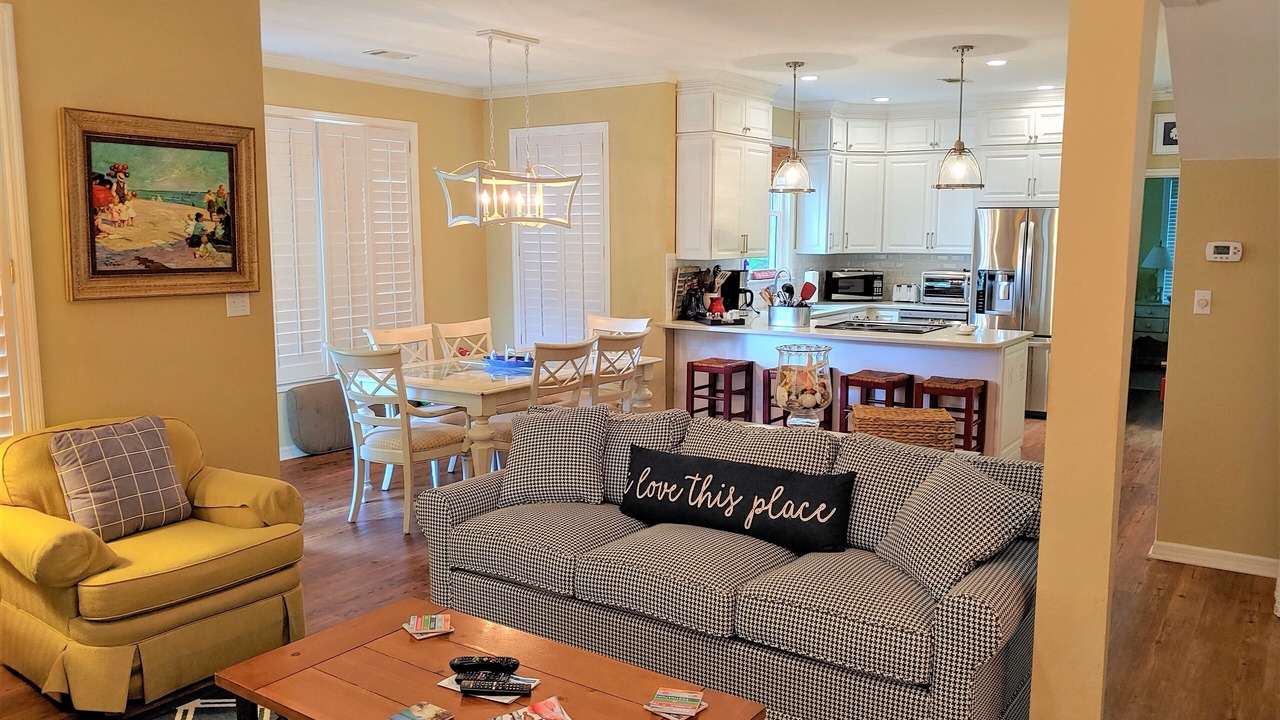 Photo of Livingroom in Dune Allen Beach