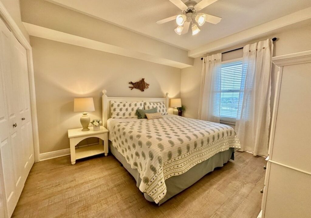 Photo of Bedroom in Miramar Beach