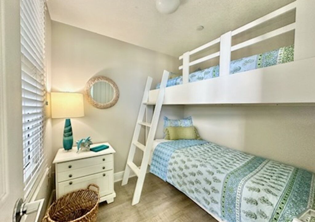 Photo of Bedroom in Miramar Beach