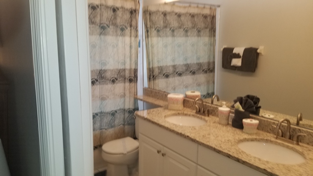 Photo of Bathroom in Sunset Lakes