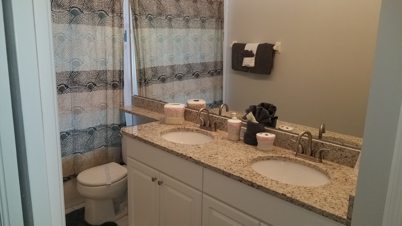 Photo of Bathroom in Sunset Lakes