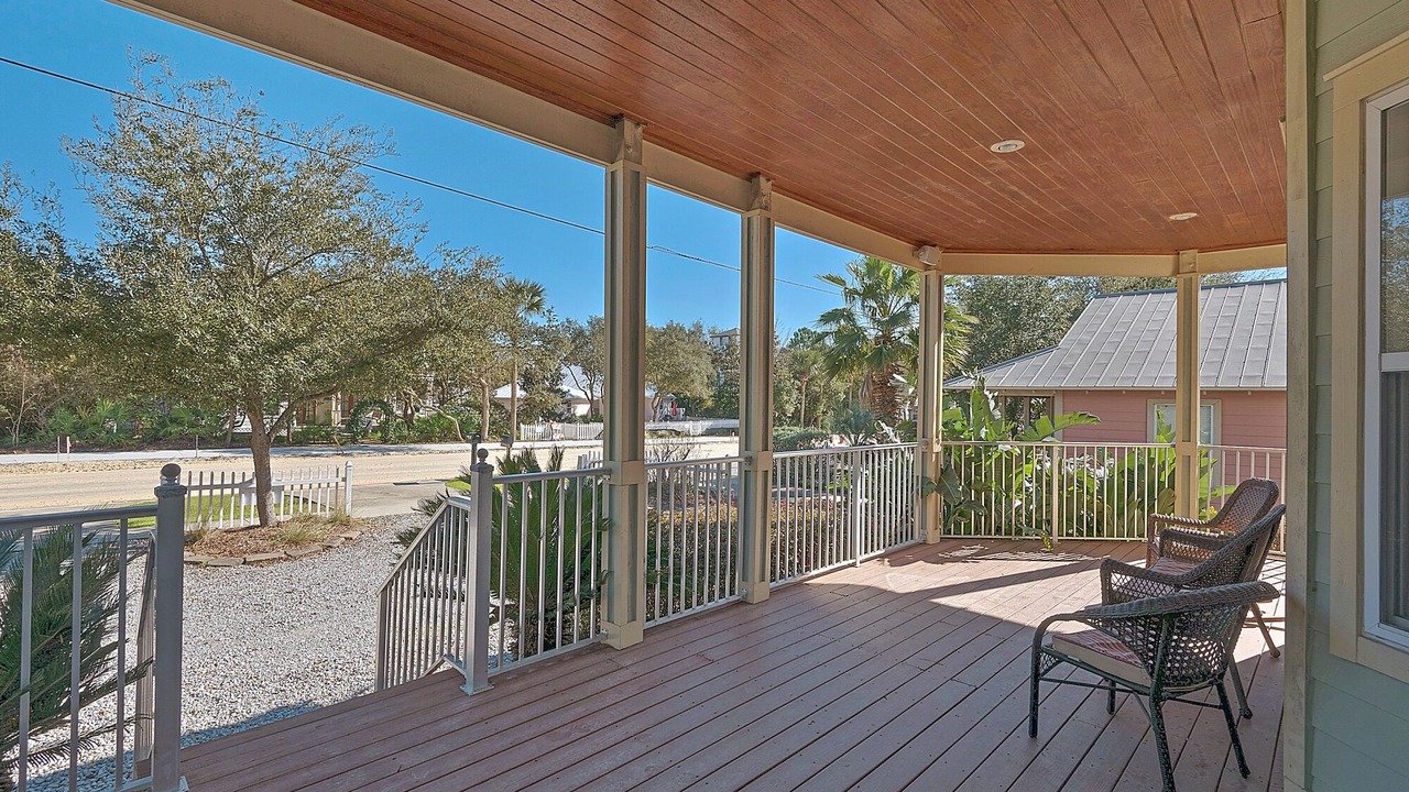 Photo of Patio Balcony in Crystal Beach