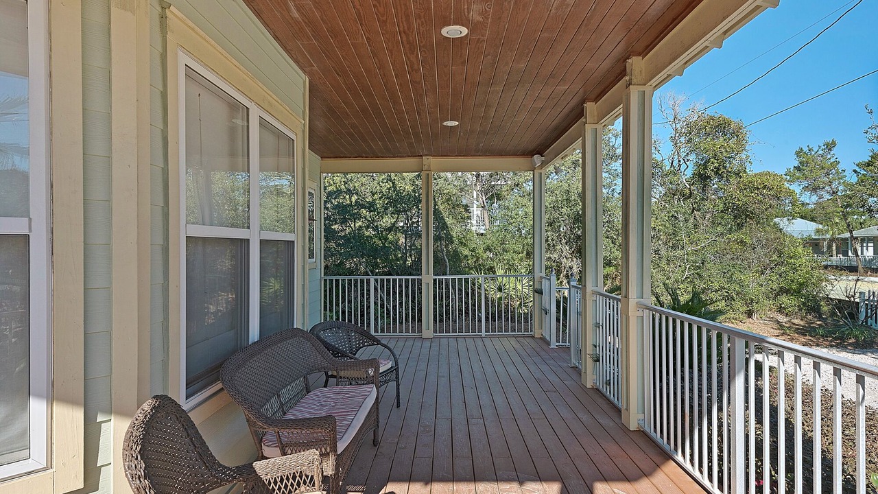 Photo of Patio Balcony in Crystal Beach