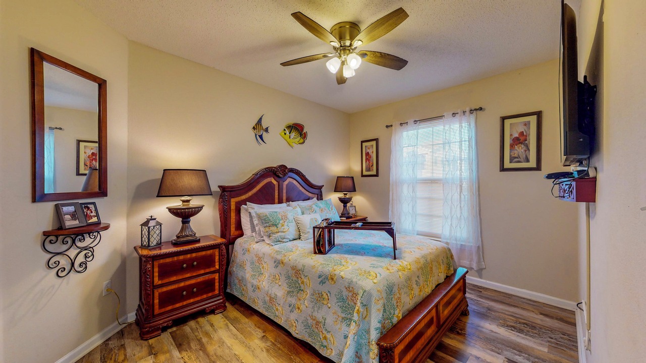Photo of Bedroom in Gulfport
