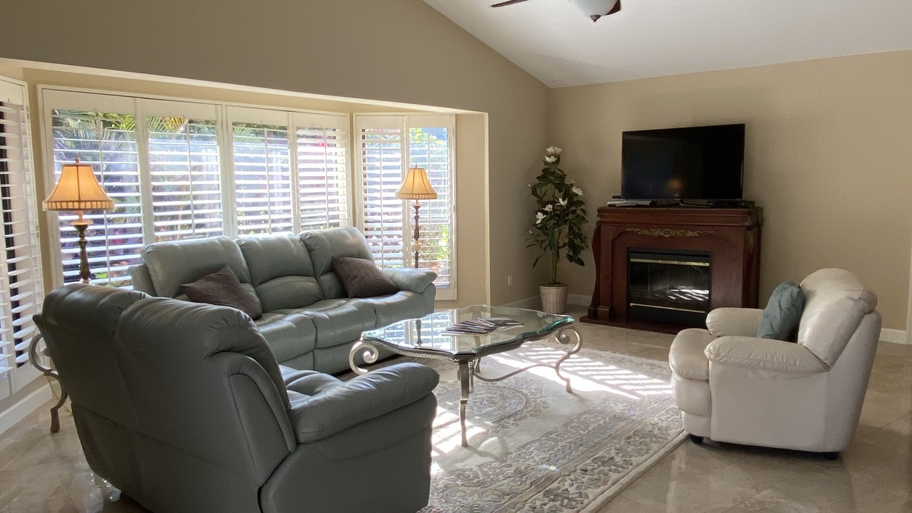 Photo of Livingroom in East Naples