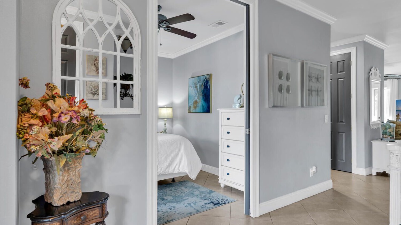 Photo of Bedroom in Gulf Place