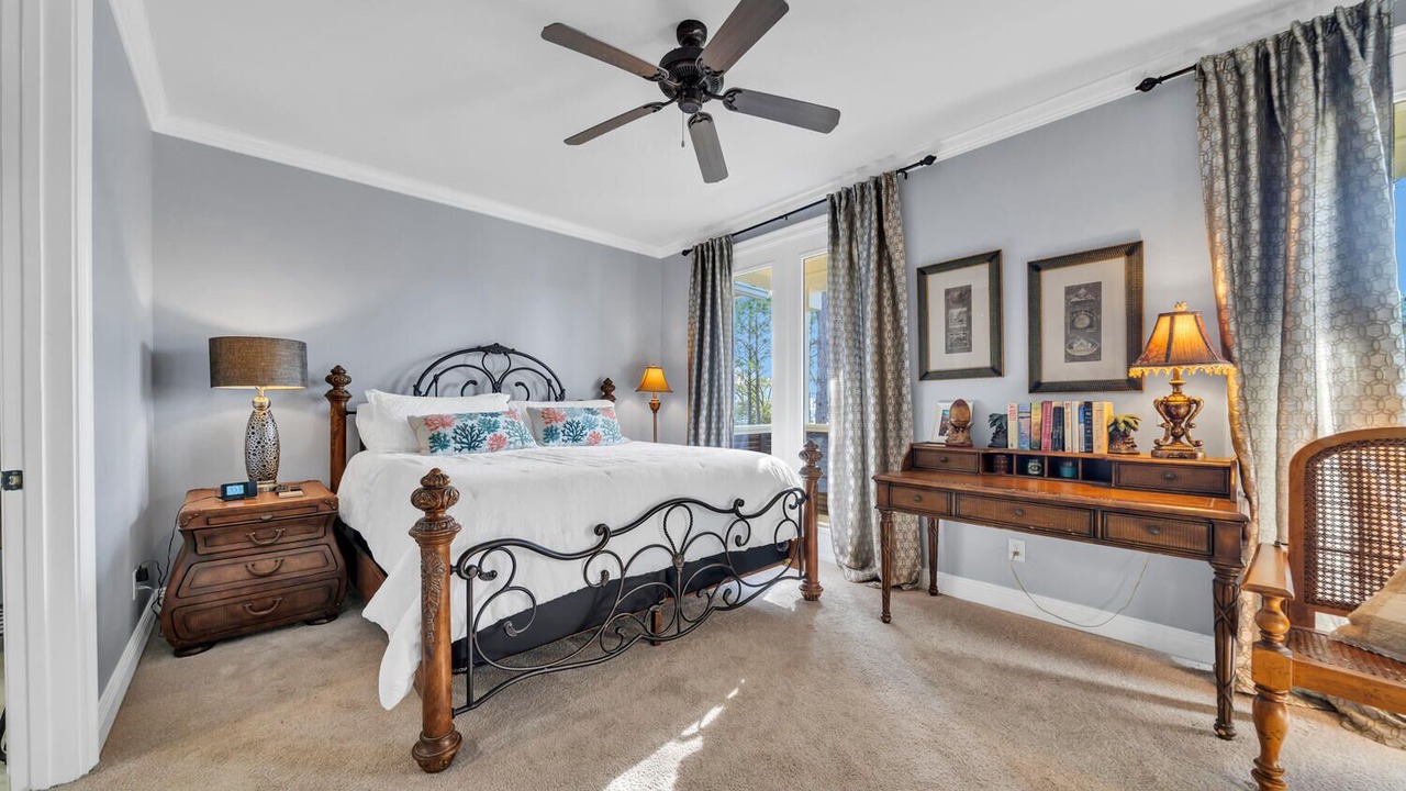 Photo of Bedroom in Gulf Place