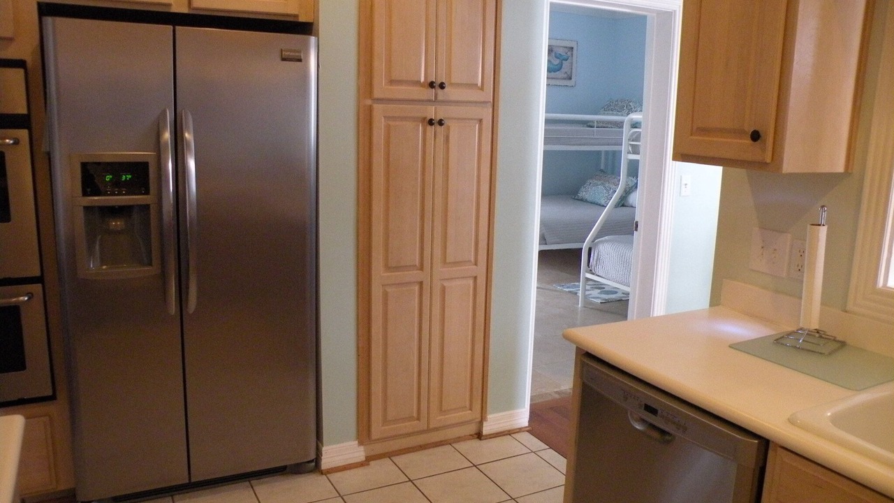 Photo of Bedroom in Crystal Shores