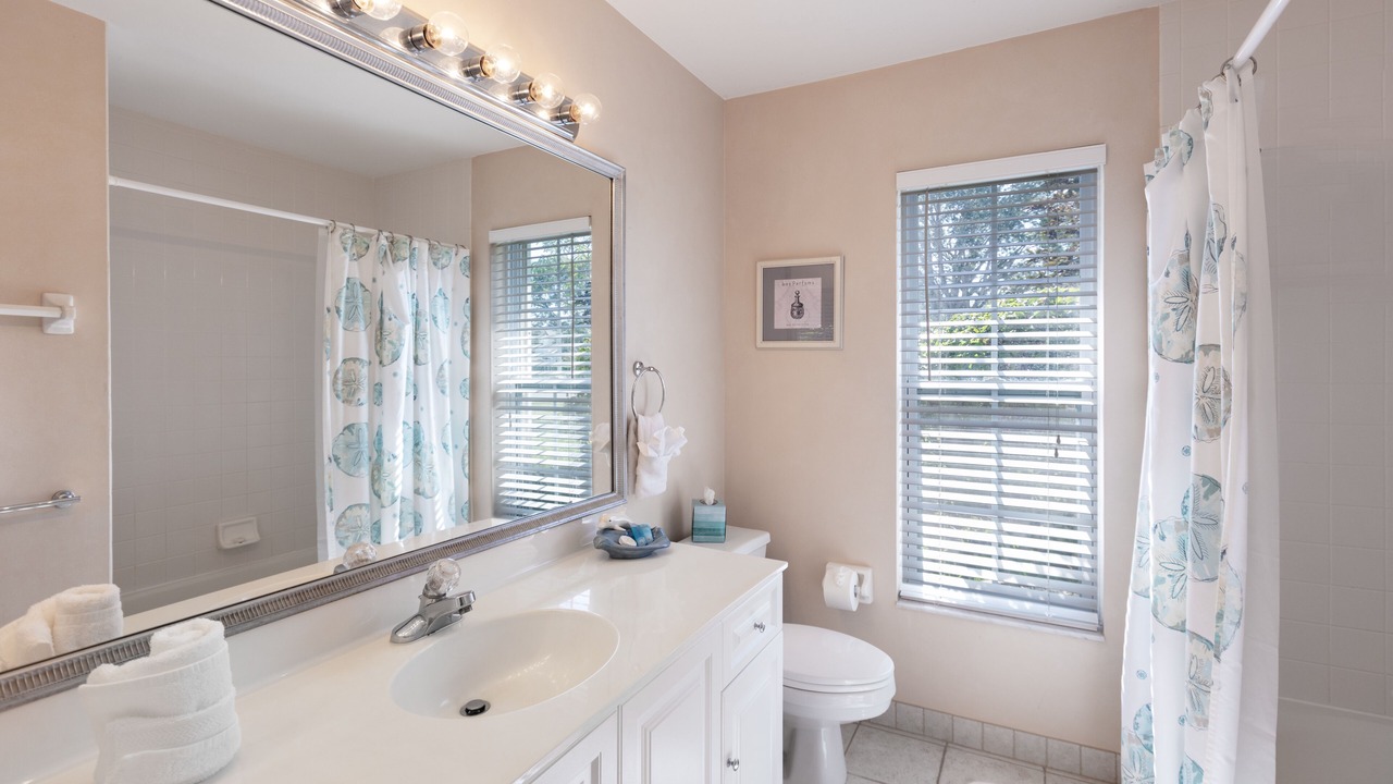 Photo of Bathroom in Crown Pointe