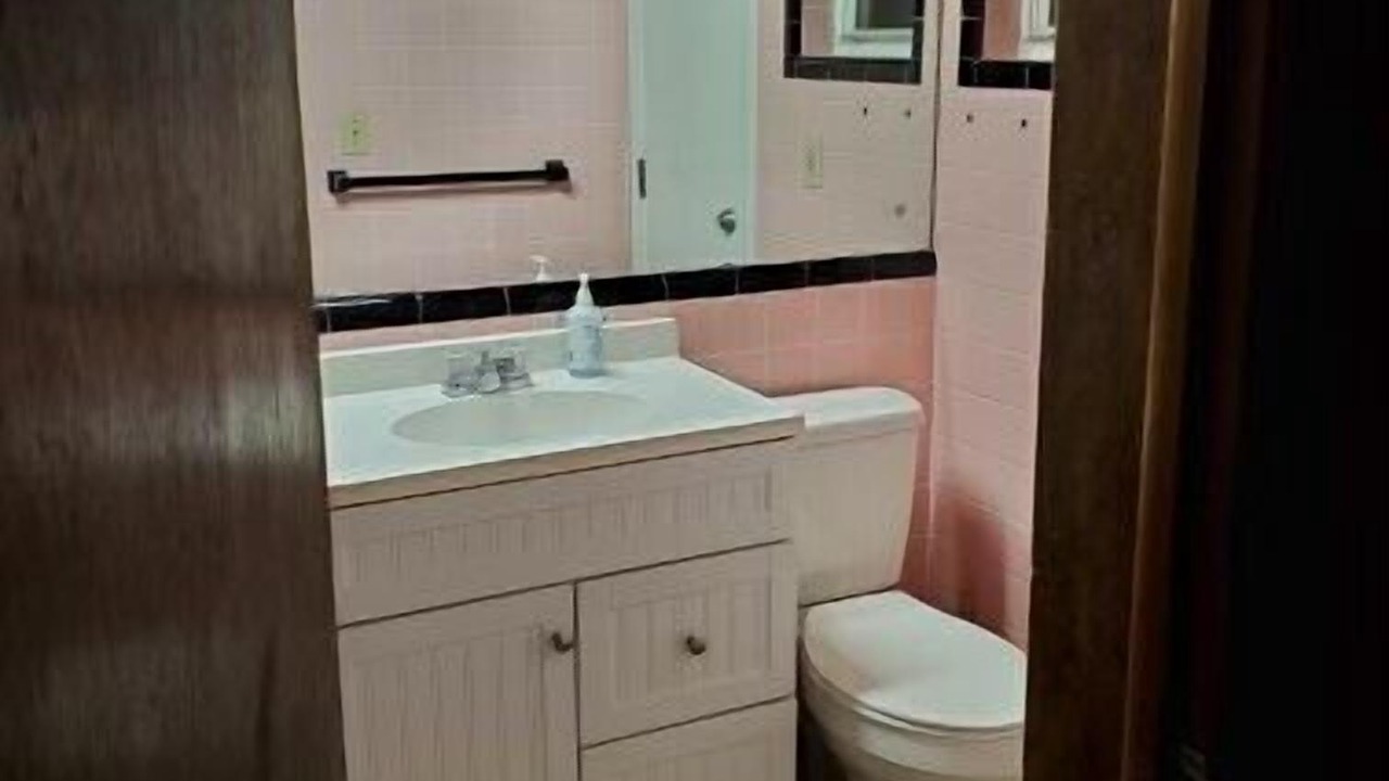 Photo of Bathroom in Bahama Beach