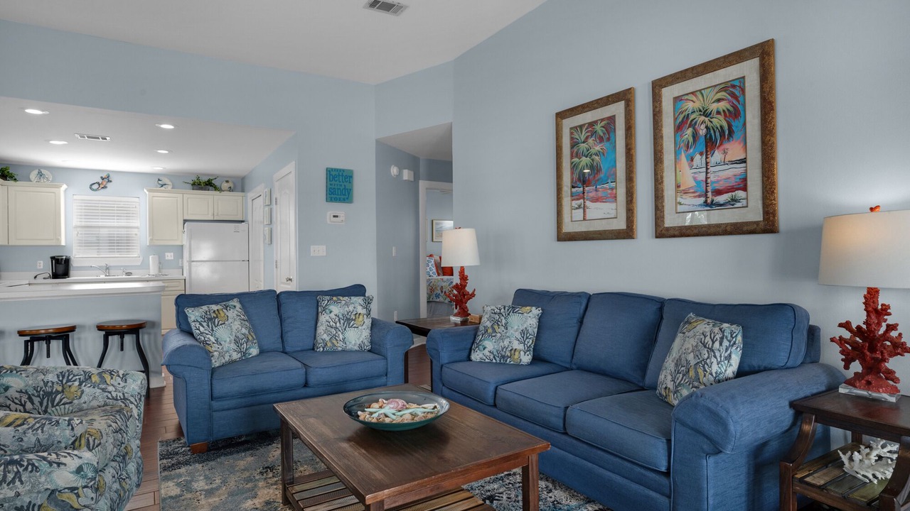 Photo of Livingroom in Clipper Cove