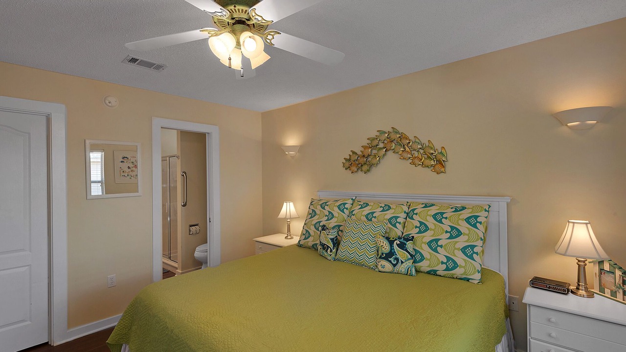 Photo of Bedroom in Clipper Cove