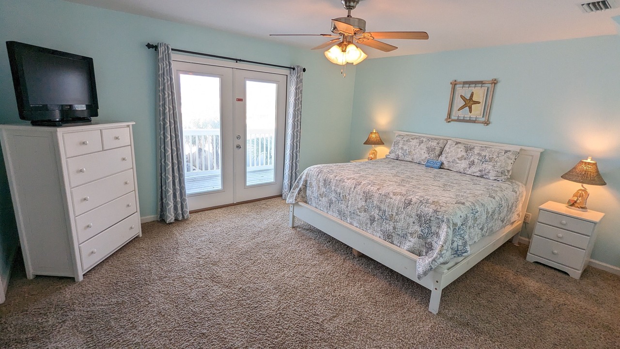 Photo of Patio Balcony in Crescent Beach