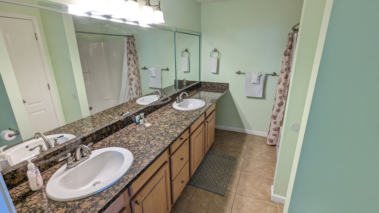 Photo of Bathroom in Crescent Beach