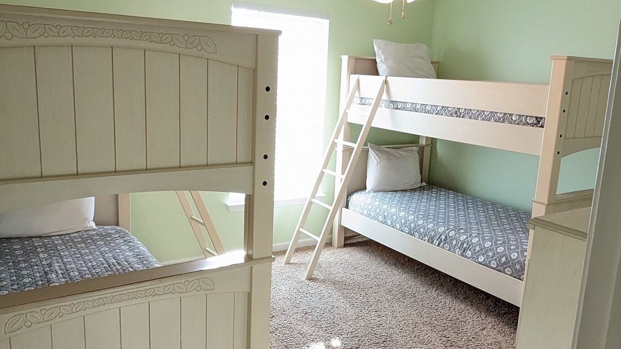 Photo of Bedroom in Crescent Beach
