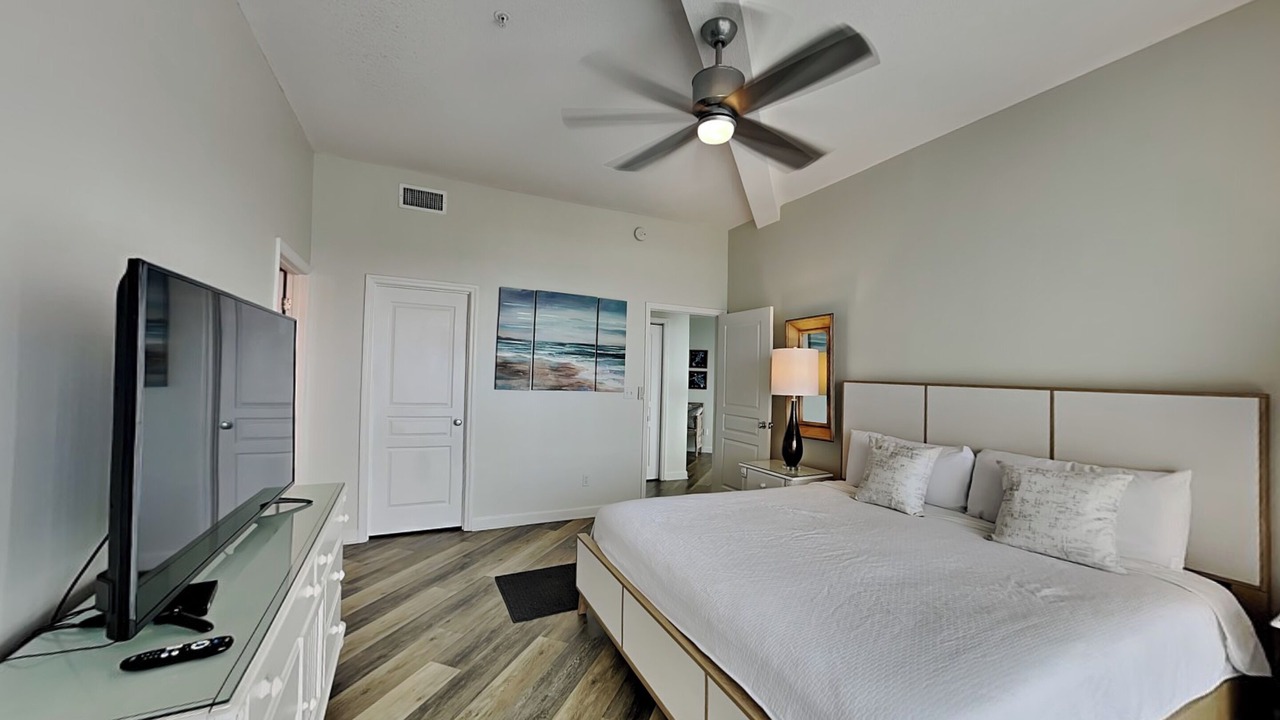 Photo of Others in Avalon Beach Estates