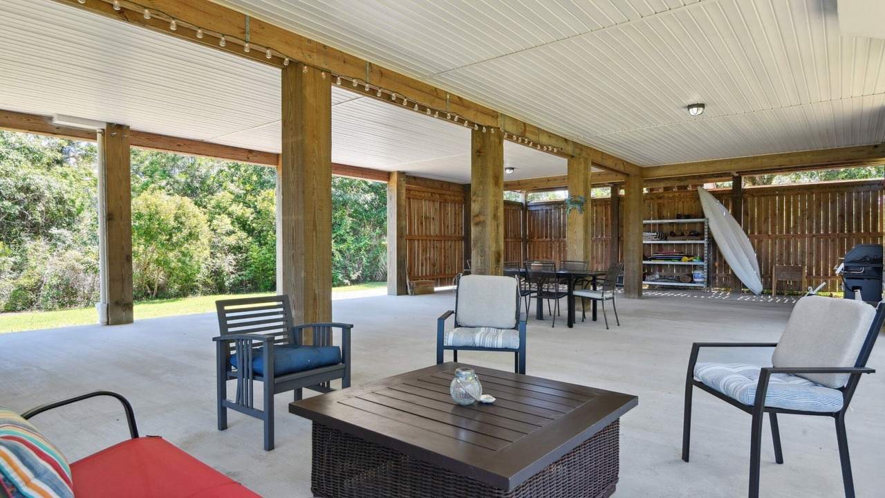 Photo of Outdoor in Henderson Point