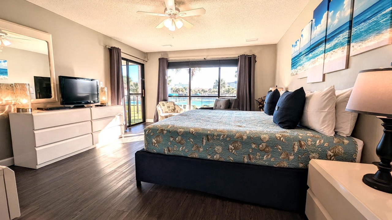 Photo of Bedroom in Panama City Beach