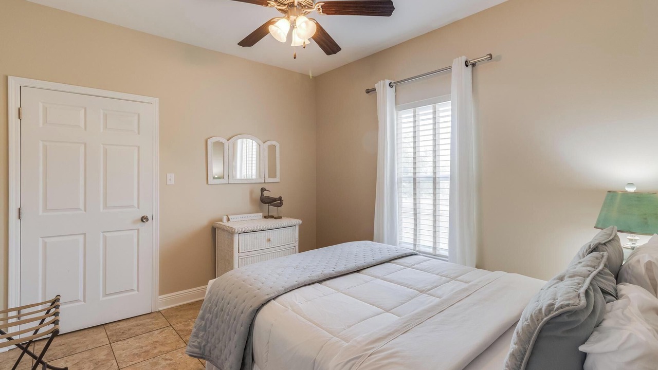 Photo of Bedroom in Waveland